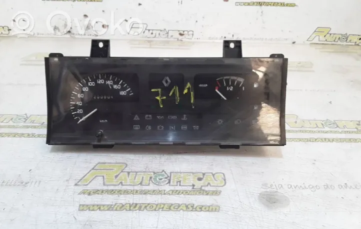 Renault Clio I Speedometer (instrument cluster) 