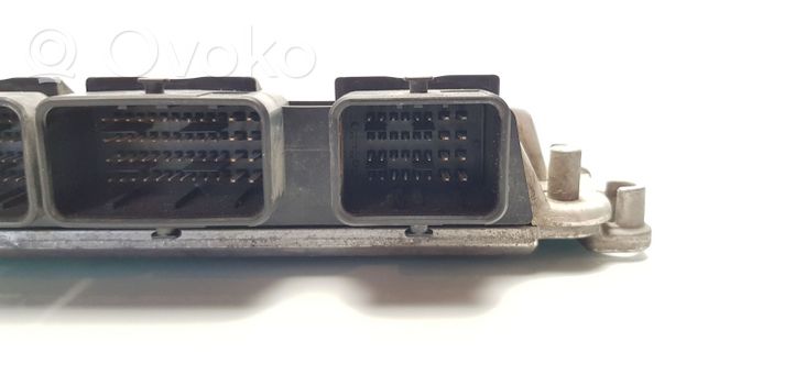 Peugeot Expert Calculateur moteur ECU 0281010591