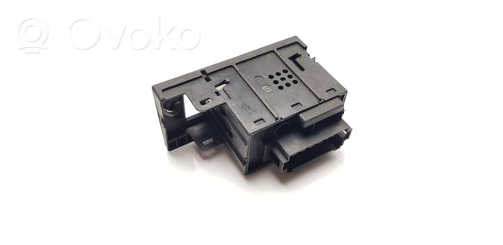 Volkswagen Golf III Light switch 1H6941531