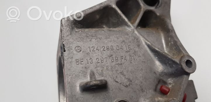 Mercedes-Benz E W124 Kita salono detalė 1242900419