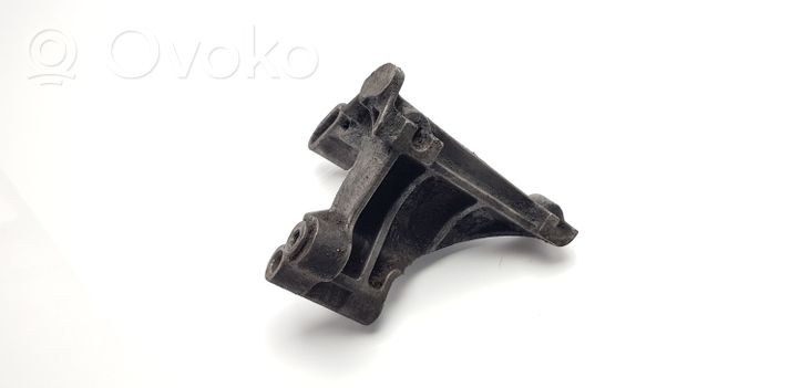 Ford Galaxy Supporto di montaggio della pompa del servosterzo 028145531D