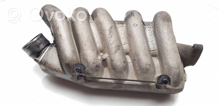 Audi 100 S4 C4 Intake manifold 046129713H