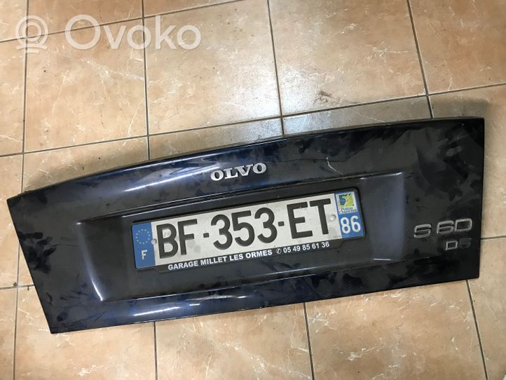 Volvo S60 Galinio dangčio numerio apšvietimo juosta 