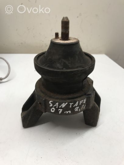 Hyundai Santa Fe Supporto di montaggio del motore 219322B000