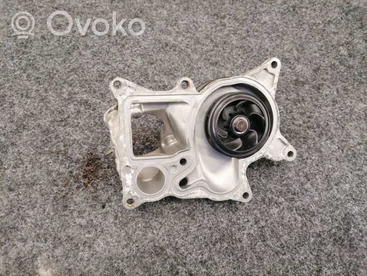 BMW 3 F30 F35 F31 Water pump 8507326