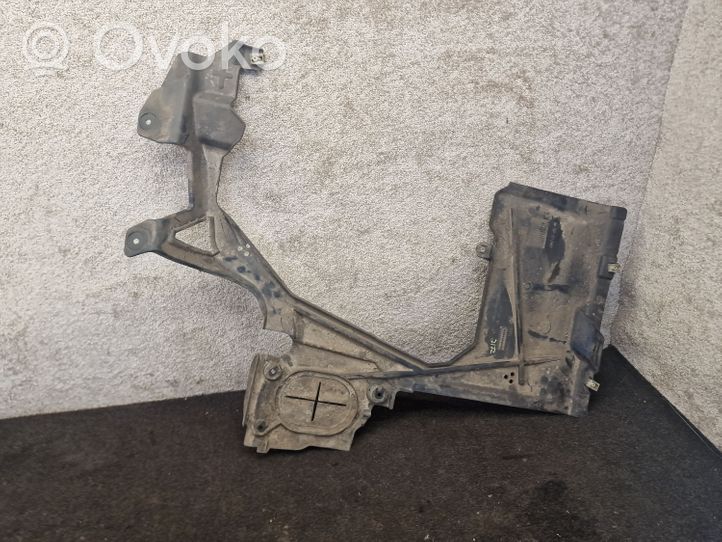 BMW 2 F46 Protezione inferiore 7290808