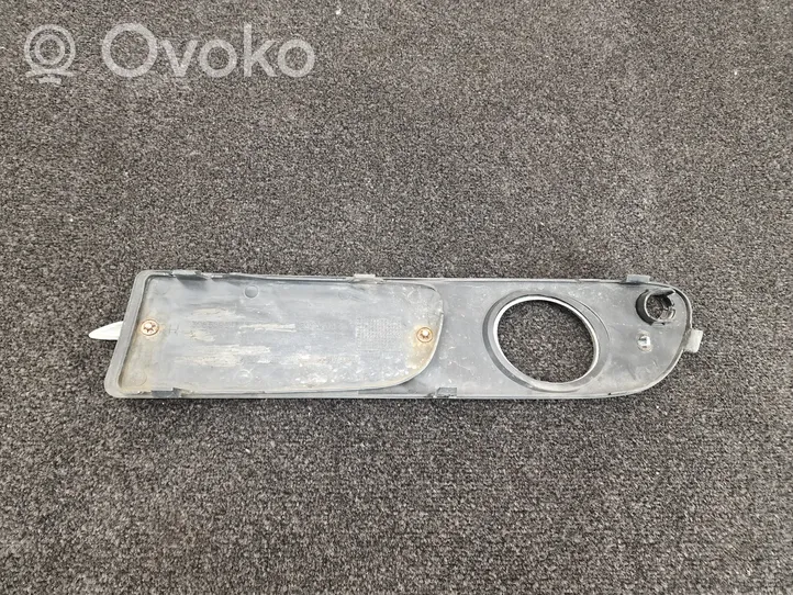 Volvo S80 Grille inférieure de pare-chocs avant 30744115