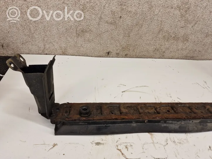 Volvo S80 Traverse inférieur support de radiateur 