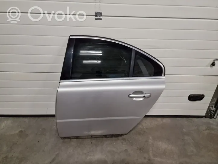 Volvo S80 Takaovi 