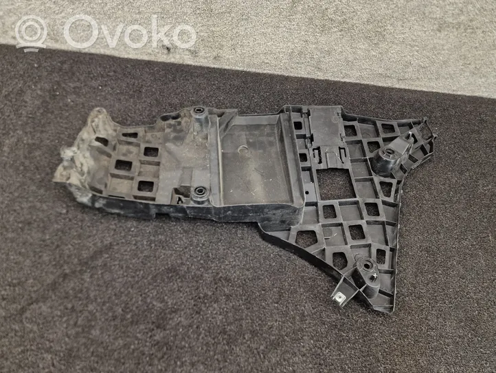 BMW X5 G05 Soporte de montaje del parachoques trasero 7420653