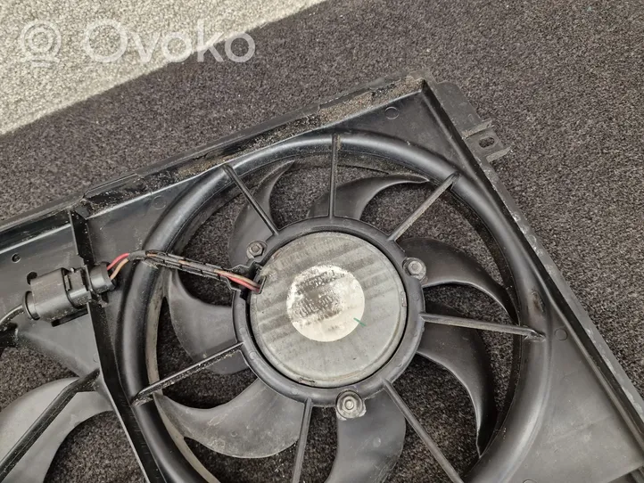 Volkswagen PASSAT B7 Ventilateur de refroidissement de radiateur électrique 1K0121207BC