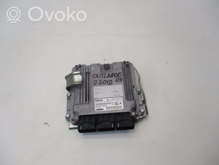 Mitsubishi Pajero Unité de commande, module ECU de moteur 