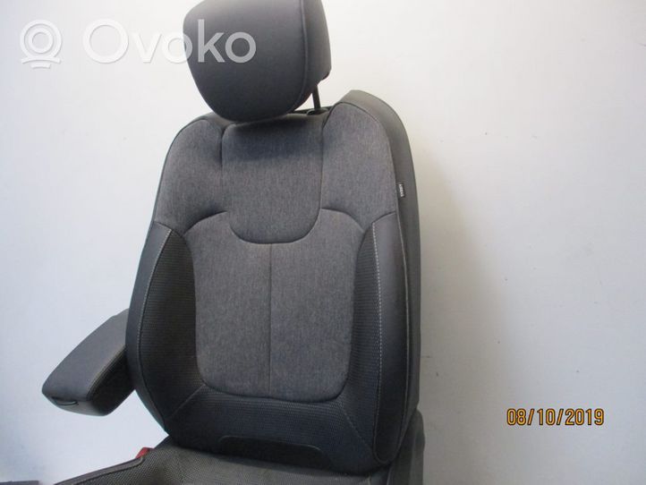 Renault Captur Asiento delantero del conductor 