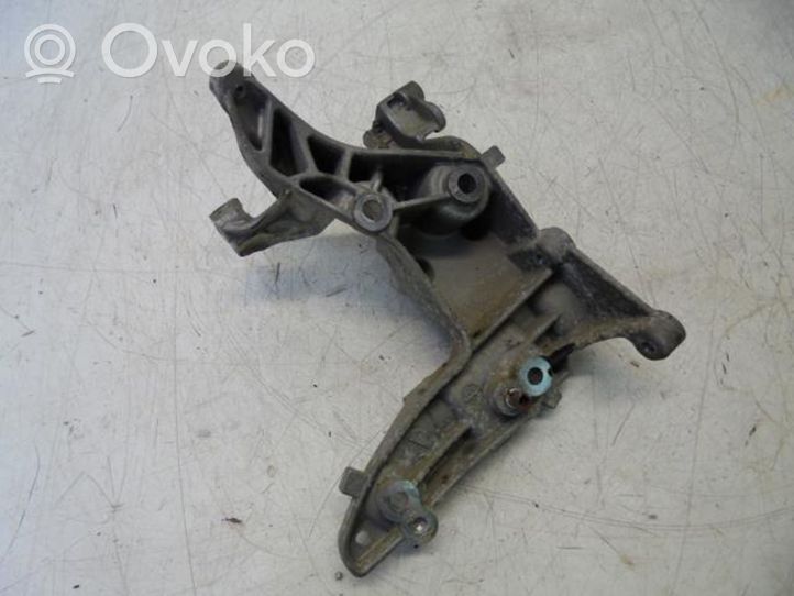 Citroen C4 Grand Picasso Supporto del generatore/alternatore 