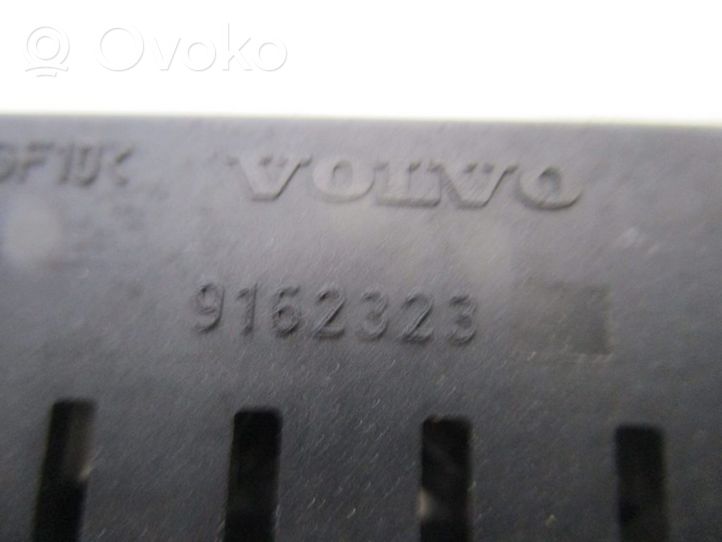 Volvo XC90 Bezpiecznik 