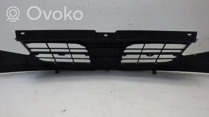 Nissan Qashqai Front grill 623100250