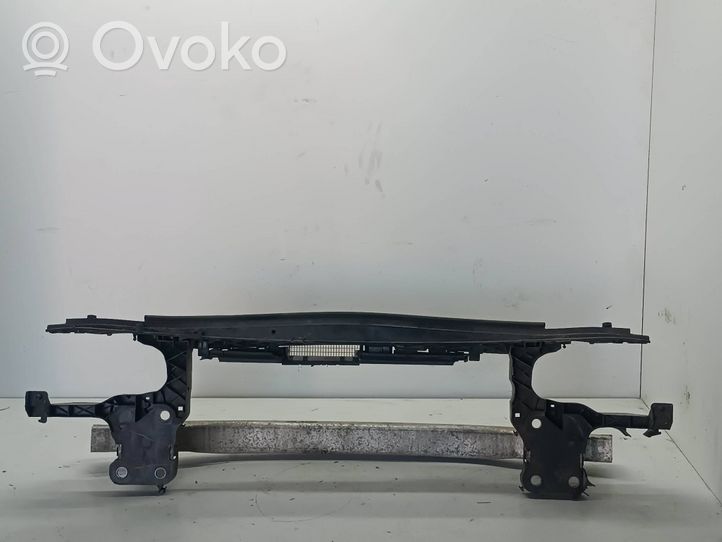 Renault Megane II Support de radiateur sur cadre face avant 