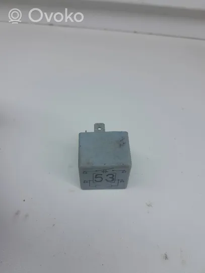 Volkswagen Golf IV Coolant fan relay 141951253B