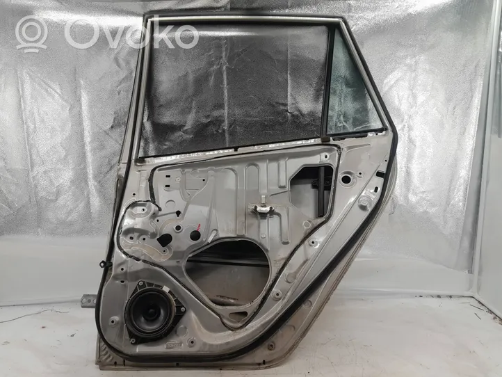 Toyota Corolla Verso E121 Rear door 