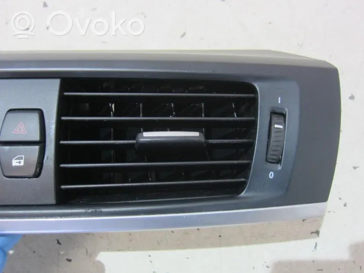 BMW X3 F25 Griglia di ventilazione centrale cruscotto 9184742