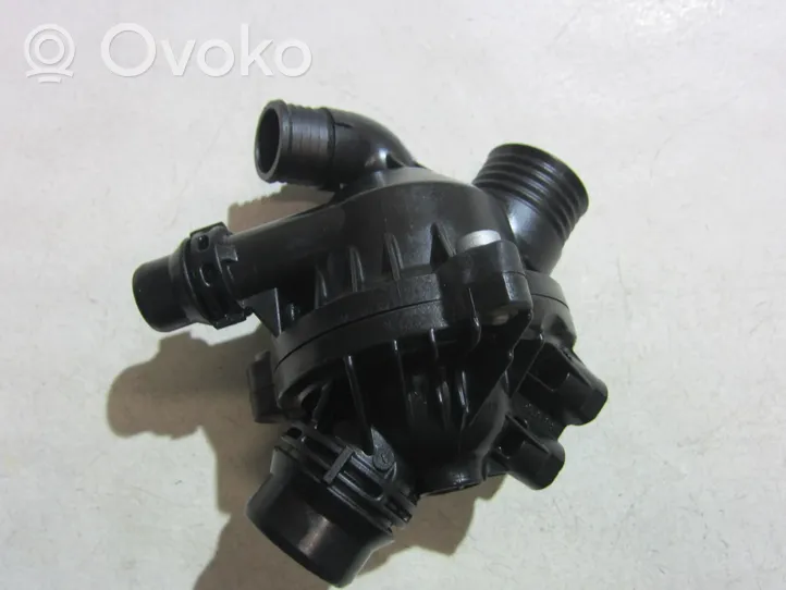 BMW X5 E70 Alloggiamento termostato 7550172