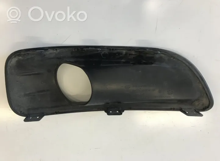 Citroen C4 II Etupuskurin alempi jäähdytinsäleikkö 9670286180