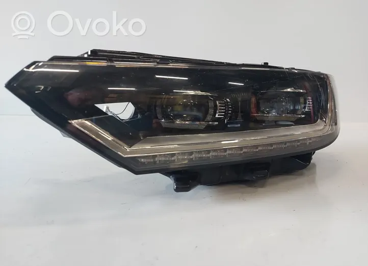 Volkswagen PASSAT B8 Lampa przednia 3G1941081G