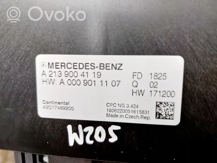 Mercedes-Benz C W205 Vaihdelaatikon ohjainlaite/moduuli A2139004119