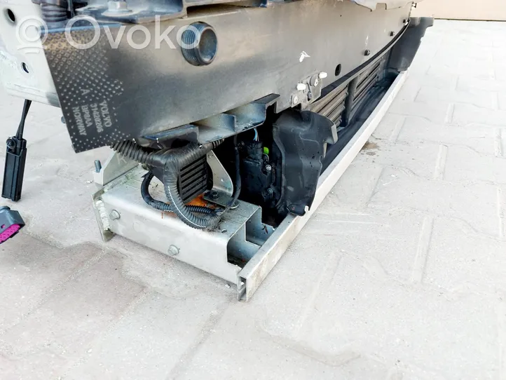 Volvo S90, V90 Панель радиаторов (телевизор) 32224829