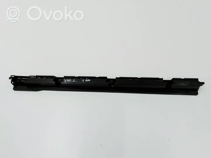 Volvo S90, V90 Takaoven kynnyksen suojalista 31386129