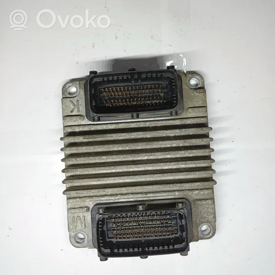 Opel Astra G Calculateur moteur ECU 12223650