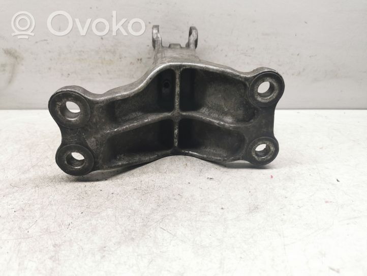 Mitsubishi Galant Supporto di montaggio del motore RM3353