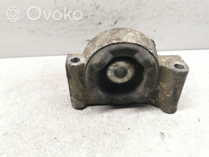 Audi 80 90 S2 B4 Pagalvė pavarų dėžės 893399