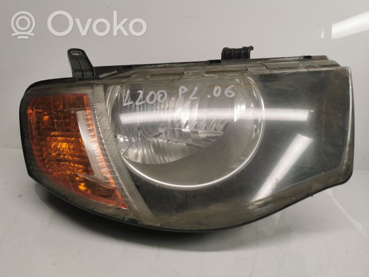 Mitsubishi L200 Lampa przednia MN146192