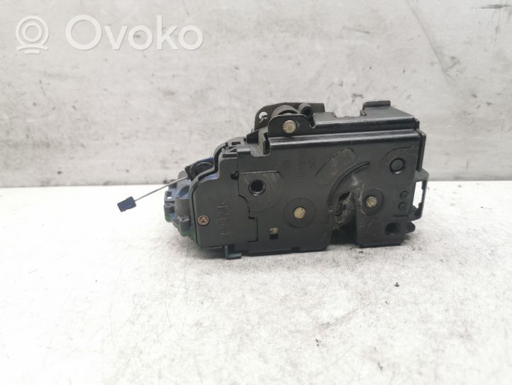 Volkswagen Golf IV Serrure de porte avant D3B2837016H