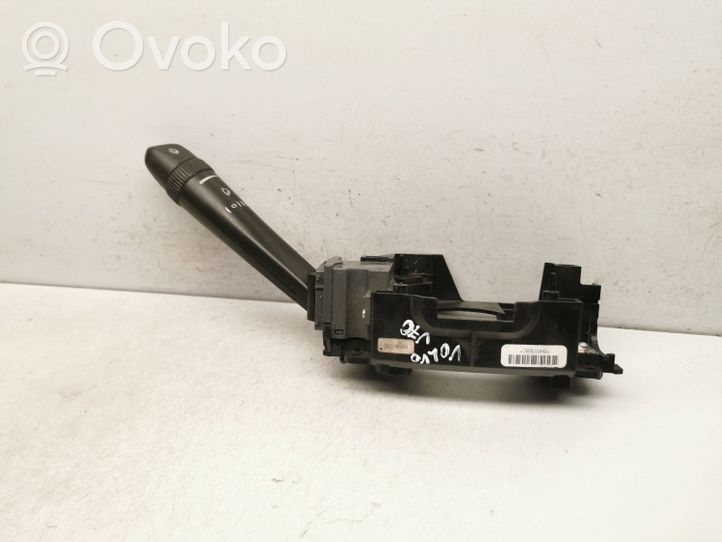 Volvo V70 Leva/interruttore dell’indicatore di direzione e tergicristallo 30739596