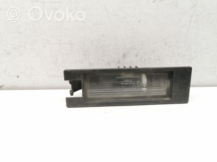 Opel Zafira B Éclairage de plaque d'immatriculation 09164143