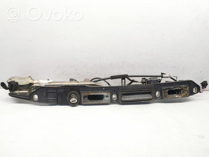 Volkswagen PASSAT B5.5 Trunk door license plate light bar 3B5827297