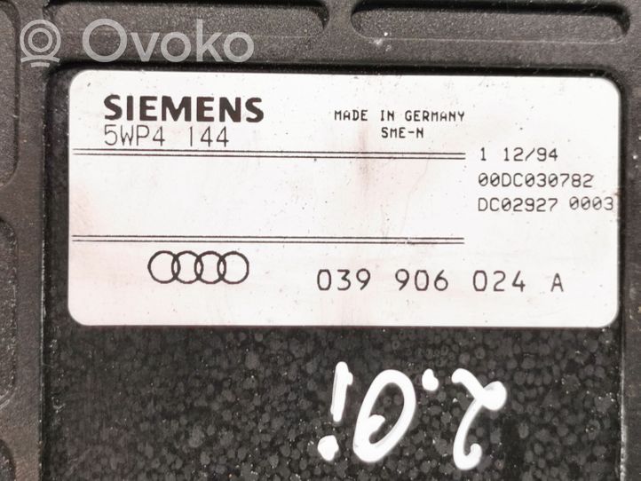 Audi 80 90 S2 B4 Moottorin ohjainlaite/moduuli 039906024A