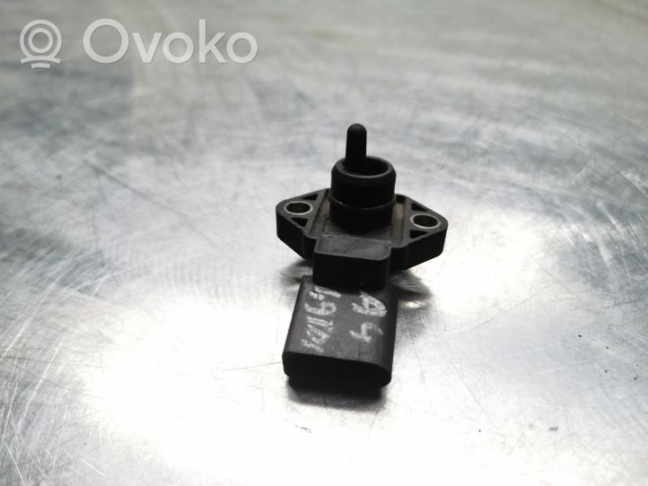 Audi A4 S4 B5 8D Air pressure sensor 038906051