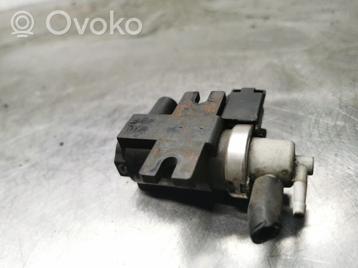 Audi A4 S4 B5 8D Elettrovalvola turbo 8E0906627C