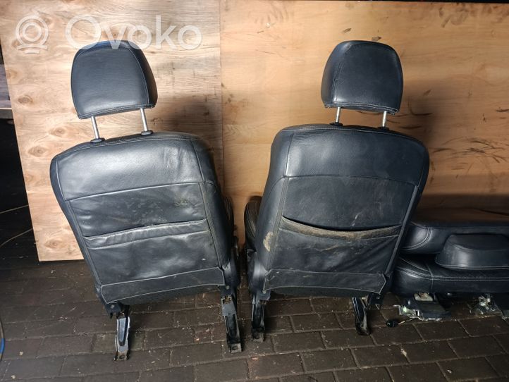 Mitsubishi Outlander Seat set 