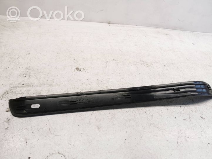 BMW 5 E60 E61 Rivestimento anteriore minigonna laterale 7034304