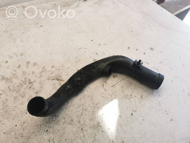 Volvo V70 Tube d'admission de tuyau de refroidisseur intermédiaire 31274767