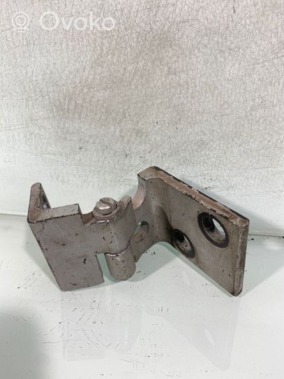 BMW X5 E53 Front door lower hinge 