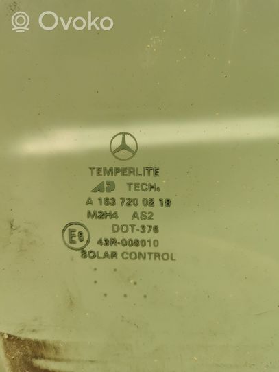 Mercedes-Benz ML W163 Vetro del finestrino della portiera anteriore - quattro porte A1637200218