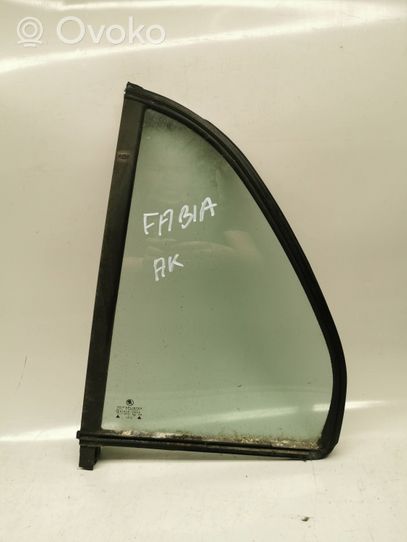 Skoda Fabia Mk1 (6Y) Fenêtre latérale avant / vitre triangulaire 43R00048