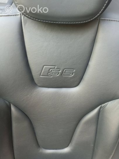 Audi A5 8T 8F Sėdynių komplektas 