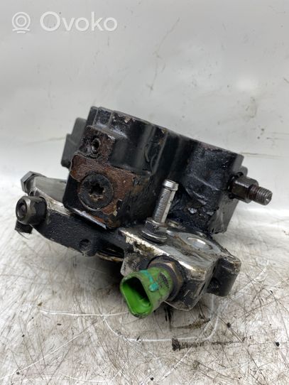 Volvo XC70 Fuel injection high pressure pump 30756125