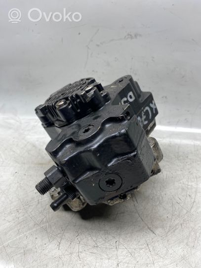 Volvo XC70 Fuel injection high pressure pump 8689590